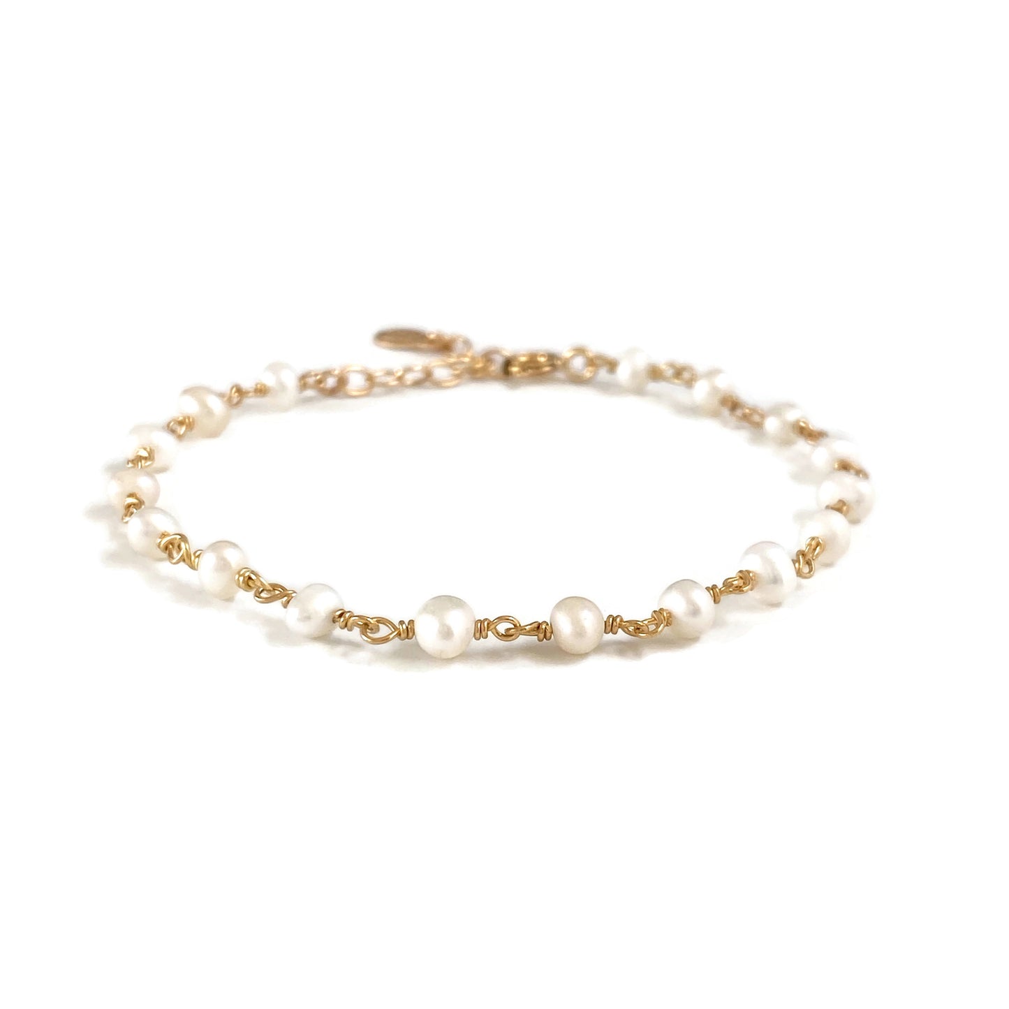 Fresh water pearl bracelet is popular as a wedding day bracelet.