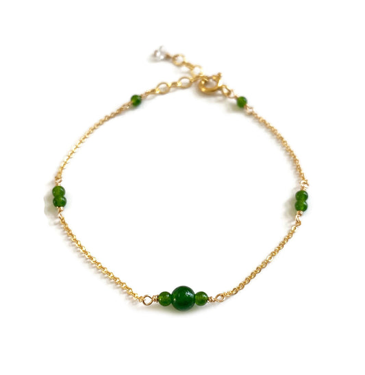 This is a genuine Taiwan Nephrite Jade bracelet that can be made in 14k soild gold, gold filled or sterling silver chain. 