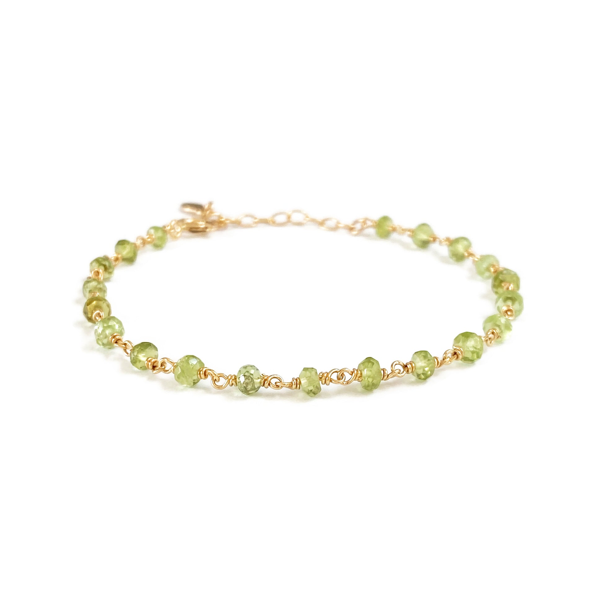 This dainty peridot bracelet is August birthstone bracelet.